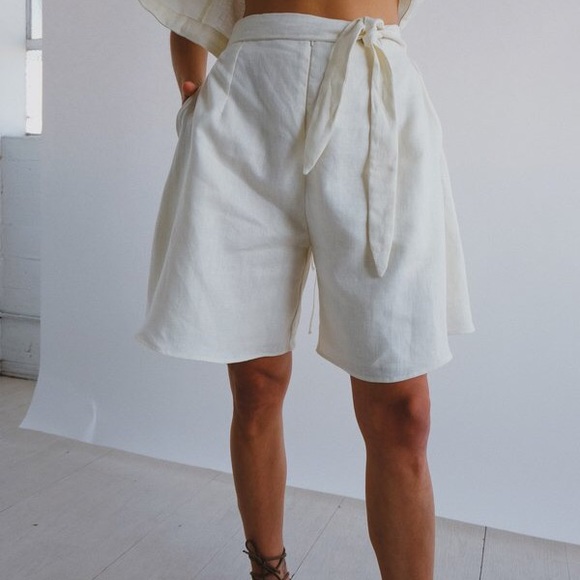 Selva Negra Pants - NWT Selva Negra Sylvia linen shorts